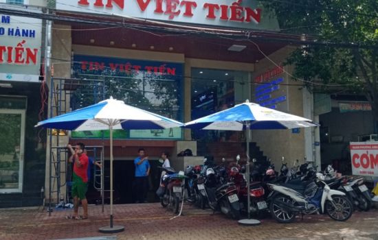 dù quán cà phê quận 1