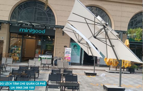 dù lệch tâm che quán cafe