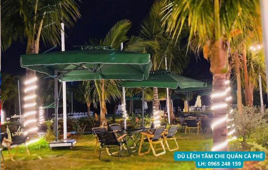 dù lệch tâm che quán cafe